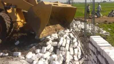 قنا: إزالة 22 تعدياً واسترداد 6290 متراً من أراضي الدولة والزراعة في حملات مكثفة