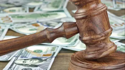 حبس 3 متهمين بتهمة الاتجار في العملة بقيمة 13 مليون جنيه في إطار حملة أمنية