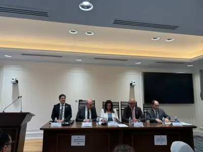 سامح الحفني يعلن تحديث أسطول مصر للطيران بإضافة 34 طائرة جديدة