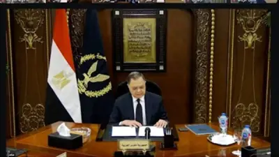 وزير الداخلية يهنئ السيسي والقوات المسلحة بذكرى تحرير سيناء الـ44