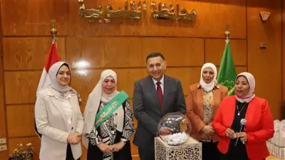 محافظ القليوبية يكرم 45 أما مثالية وأيتاما ويمنح جوائز للمتفوقين من دور الرعاية