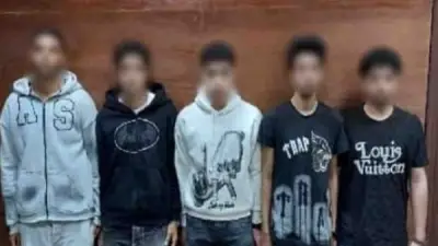 ضبط 5 طلاب بتهمة مضايقة الفتيات أمام مدرسة في مصر القديمة