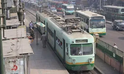 صورة نادرة للترام في شوارع القاهرة منذ 96 عاماً تثير الحنين