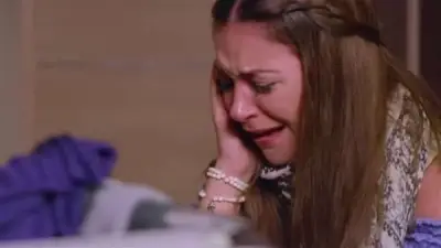 يسرا تعزي منة شلبي في وفاة والدها عبر منصة إكس وتنعيه بقلب حزين