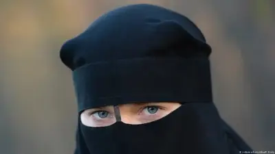 دار الإفتاء المصرية توضح حكم ارتداء النقاب: عادة وليس تشريعًا