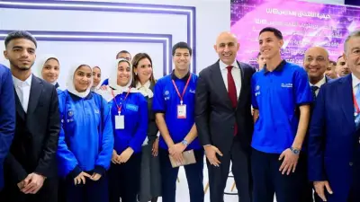 وزارة التعليم تعلن تدريس البرمجة والذكاء الاصطناعي وتوزيع التابلت بالمدارس الفنية بدءًا من العام المقبل