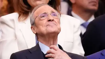 بيريز يفكر في خطاب علني غير مسبوق لمواجهة أزمات ريال مدريد المتتالية