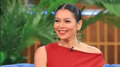 لقاء الخميسي تشارك صورة طفولتها النادرة وتعلن إجراءات قانونية ضد الشائعات