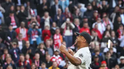 كومباني يرفض عروض المونديال للتركيز على تحقيق الثلاثية مع بايرن ميونخ