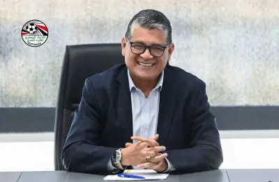 مفاجأة صادمة: حكم مباراة الزمالك وبيراميدز يثير الجدل بقرارات مثيرة للشكوك