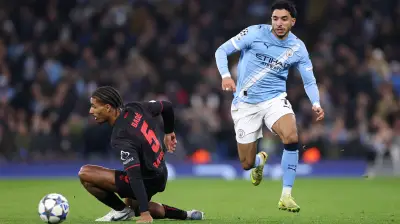 مانشستر سيتي يفتح الباب أمام برشلونة لخطف عمر مرموش في الانتقالات الصيفية