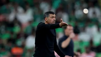 سباق ثلاثي أوروبي على سيرجيو كونسيساو.. هل يغادر الاتحاد السعودي؟