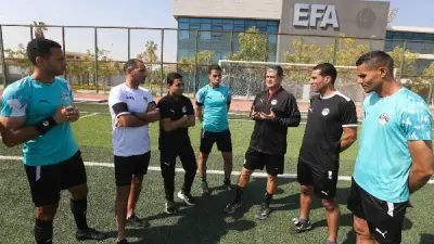 تدريبات مكثفة للحكام استعدادًا لجولات الحسم في الدوري المصري تحت إشراف أوسكار رويز