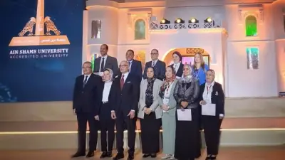 جامعة عين شمس تكرم الدكتورة إيناس محمود لمساهمتها البارزة في رفع التصنيف الدولي