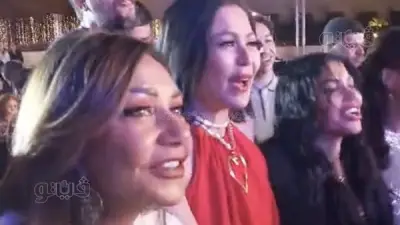 فنانو مهرجان أسوان يحيون وصلة رقص وغناء على أغنية 'أحسن ناس' لداليدا