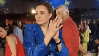 بشرى تتفاعل مع أغنية بهاء سلطان في مهرجان أسوان وتسرق الأضواء برقصتها