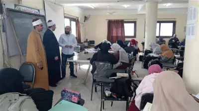 رئيس أزهر الإسكندرية يتفقد اختبارات رواق الخط العربي والزخرفة