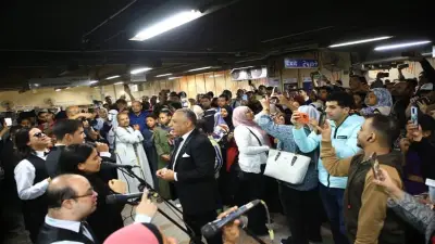 «بهجة في قلب المترو».. عرض غنائي مبهر لذوي القدرات الخاصة في محطة جمال عبد الناصر
