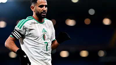 تغيير قيادة الجزائر قبل المونديال: بيتكوفيتش ينقل شارة القيادة من محرز إلى ماندي