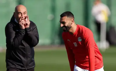 انتهاء أزمة حسام حسن مع الأهلي داخل منتخب مصر.. تفاصيل المصالحة