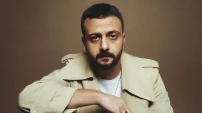 تامر نبيل يكشف تفاصيل شخصية فرج الكوميدية في مسلسل هي كيميا