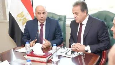 توقيع بروتوكول ثلاثي بين الصحة والعمل والمجلس الصحي لتعزيز الخدمات الصحية والتدريب