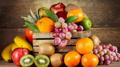 معهد التغذية: الفاكهة الكاملة أفضل من العصير لصحتك