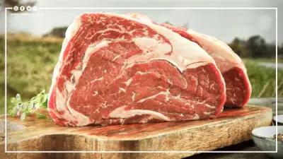 حكم إخراج الأضحية لحماً أو مالاً بدلاً من الذبح.. دار الإفتاء تجيب