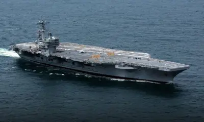 الجيش الأمريكي يعلن وصول حاملة الطائرات جورج بوش إلى الشرق الأوسط