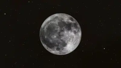 تحذير من ظاهرة فلكية نادرة.. القمر والمشتري يظهران نهاراً وقد يؤديان لفقدان البصر