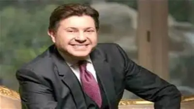 يسري الفخراني يطلب الدعاء لهاني شاكر.. ونادية مصطفى تكشف تطورات حالته الصحية