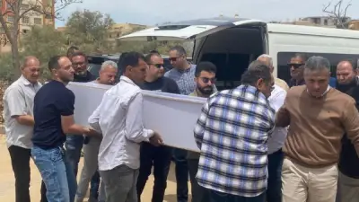 تشييع جثمان ضياء العوضي في العبور وسط دموع أسرته ومحبيه