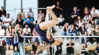 دجنة لاروي تتوج بطلة لإفريقيا مع الجزائر بعد موجة تحرش عنصري