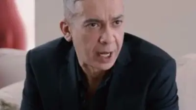 غلق صفحة ضياء العوضي على فيسبوك يثير حيرة متابعيه