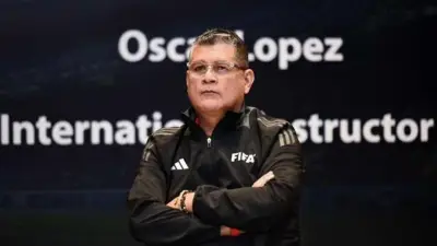 اتحاد الكرة يقيل أوسكار رويز ويعين عصام عبد الفتاح بديلاً له