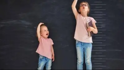 من التنمر إلى ضعف الثقة: كيف يؤثر التقزم في نفسية الطفل؟