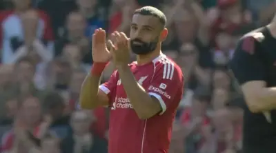 صلاح يغادر مباراة ليفربول وكريستال بالاس بسبب الإصابة