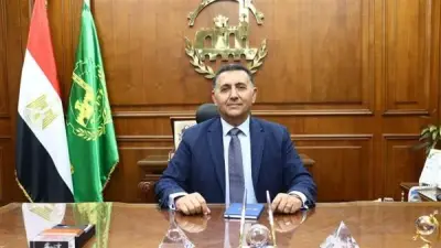 محافظ القليوبية ينقذ طالبة ثانوي طردت من منزلها بسبب خلافات أسرية