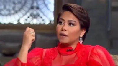 محمود الليثي يبكي متأثرًا بشيرين ويؤكد: تركت كل شيء وجريت إليها