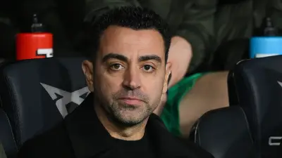 تشافي: ميسي لم يسرق الكرة الذهبية وهؤلاء خلفائي في الملاعب