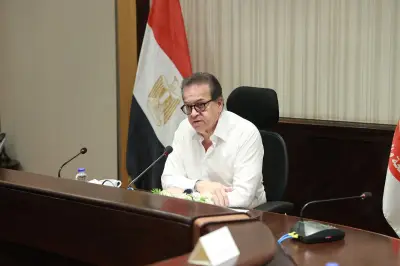 وزير الصحة يتابع توفر الأدوية ويوجه بضمان استدامة الإمدادات