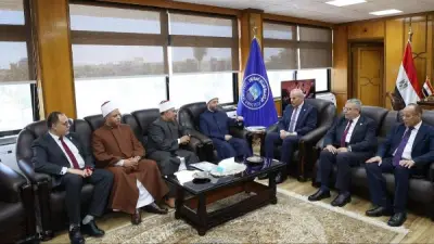 وزير الأوقاف يشارك في مناقشة رسالة ماجستير عن حماية الأسرة في مواجهة الحروب الحديثة