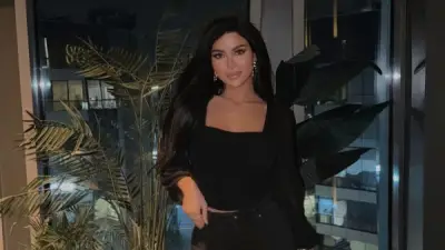 كارولين عزمي تخطف الأنظار بإطلالة كاجوال ساحرة في أحدث ظهور