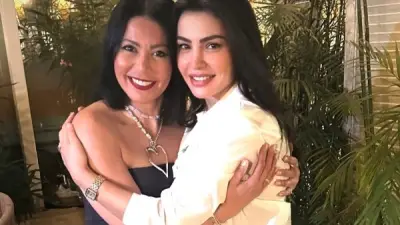 ظهور لافت لدينا فؤاد برفقة لقاء الخميسي في إطلالة جذابة