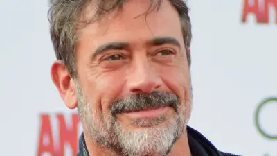 عيد ميلاد جيفري دين مورجان.. نجم هوليوود الذي خطف الأضواء بشخصية نيغان