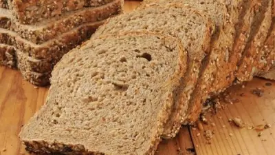 طريقة عمل توست الحبة الكاملة في المنزل بخطوات سهلة