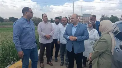 نائب محافظ الجيزة يتفقد تطوير طرق كرداسة وأوسيم ويوجه بتسريع الرصف
