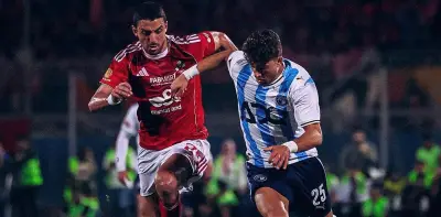 التعادل السلبي يحسم الشوط الأول بين بيراميدز والأهلي في الدوري