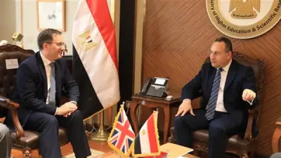 وزير التعليم العالي يبحث مع السفير البريطاني تعزيز التعاون المشترك