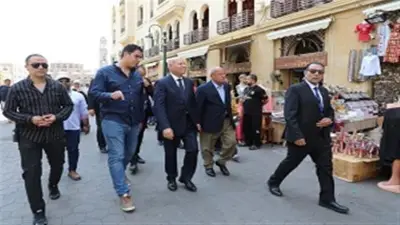 محافظ القاهرة يتفقد تطوير القاهرة التاريخية لاستعادة مكانتها السياحية